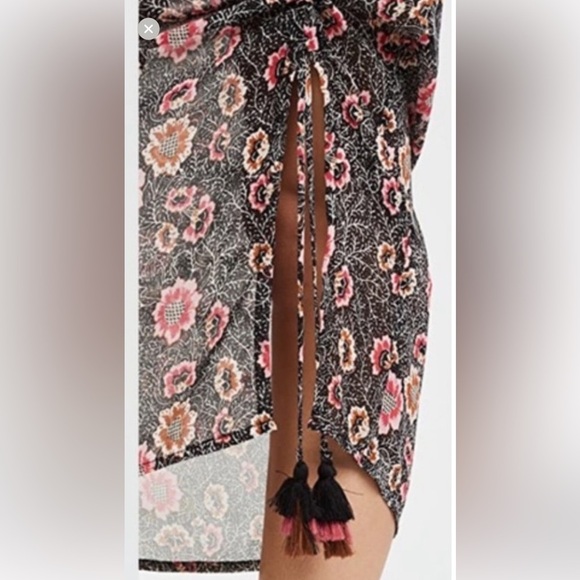 Rebecca Minkoff Romy Black Floral Print Ruched Skirt with Tassels Sz 10 - Picture 3 of 8